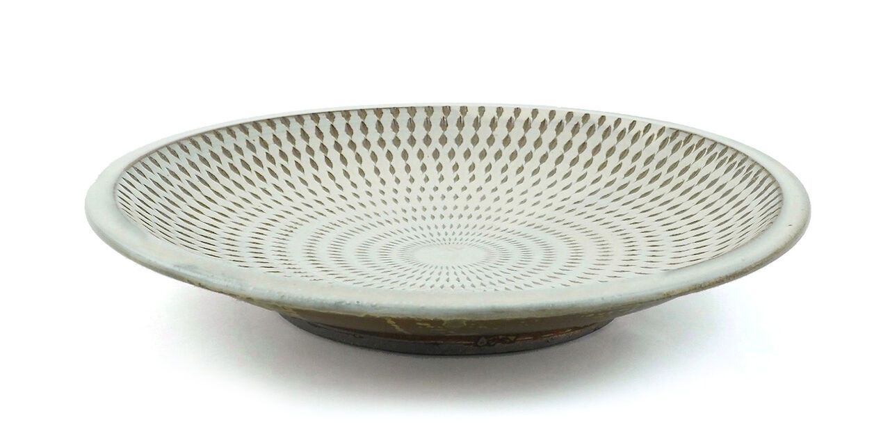Tetsuzo Ota Pottery Ceramic Plate 8 Inch White,, large image number 1